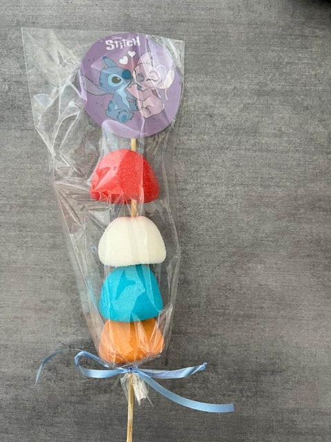 Brochette personnalisée (choix bonbon et personnage )