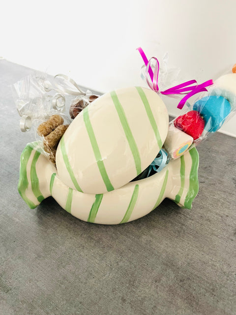 Gros bonbon porcelaine (18cm avec couvercle)